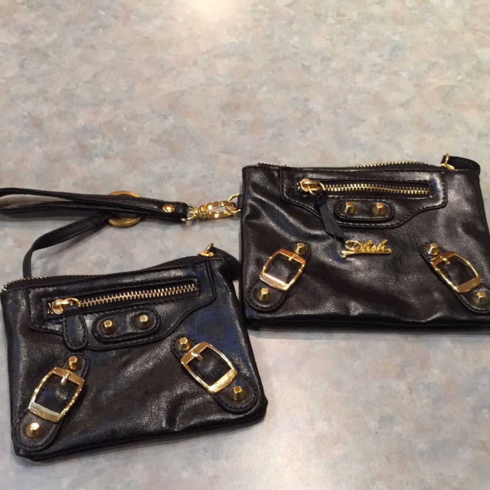 D’lish wristlet and pouch.